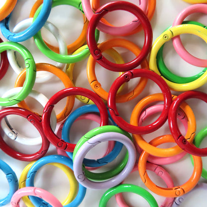 Bilingual Affirmation Cards for Kids | 20 Daily Positive Affirmations | English & Spanish Motivational Cards with 2 Carabiner Rings